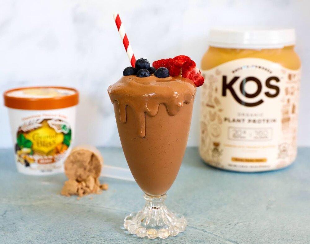 ***CLOSED***🎉CHOCOLATE PEANUT BUTTER LOVER GIVEAWAY 🎉
We think chocolate and peanut butter are a match made in heaven, and our friends over at @kosnaturals think so too. 😉 We've teamed up to bring you a sweet #plantbased giveaway so that you can make the ultimate chocolate PB shake.🥜🍫 One lucky winner will receive 4 free @coconutbliss product coupons and a 15-serving bottle of @kosnaturals Chocolate Peanut Butter Plant-Based Protein.
To enter:
1) Like this photo
2) Follow @kosnaturals and @coconutbliss
3) Tag a friend who needs this right now
Bonus: Share this post to your story!
Contest closes 6/28. Winner will be randomly selected and notified via DM. Open to U.S. residents only & not associated with Instagram. Good luck!