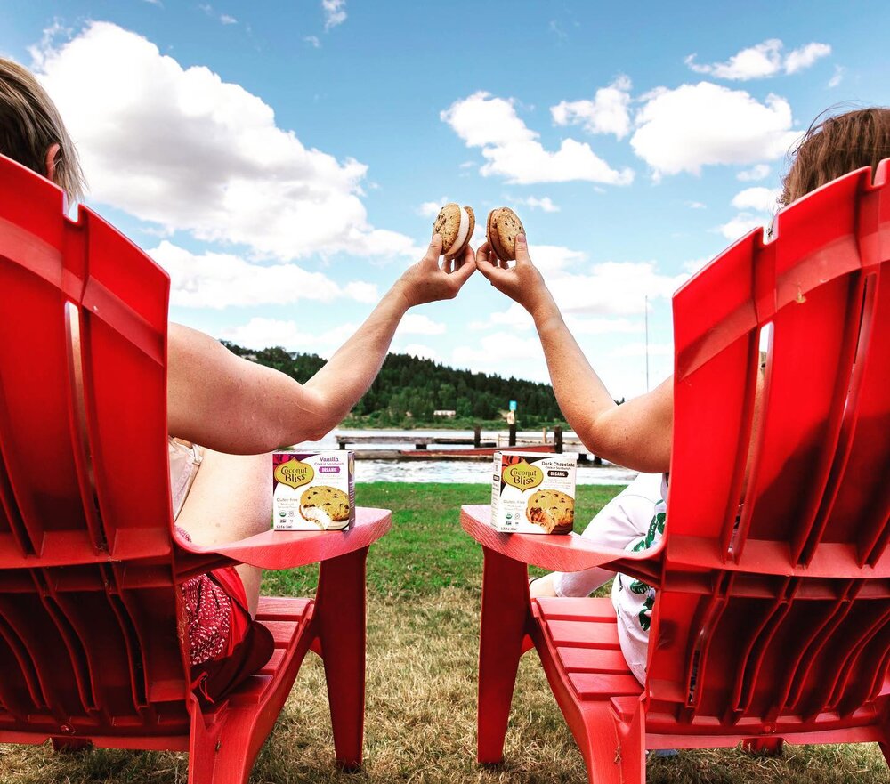 Happy #CanadaDay to all of our Canadian friends! 🇨🇦 Comment down below telling us how you’ll be safely celebrating this year and we will pick a few lucky winners to send free product coupons to! 🍨